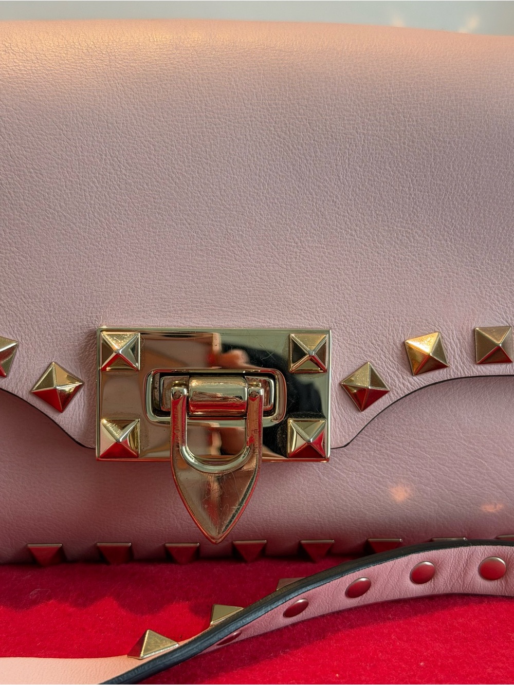 Valentino Pink Rockstud Crossbody Bag with Gold Hardware - Picture 4 of 11